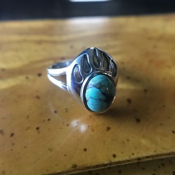 Blue Moon Turquoise Sterling Silver Bear Paw Ring Size 7 - Picture 9 of 9